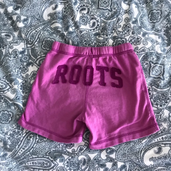 Roots shorts - Picture 2 of 3